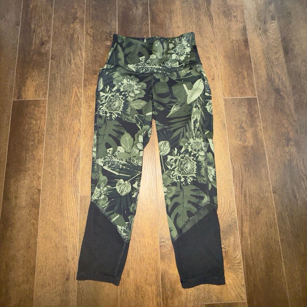 Old Navy Active Women’s XS Leggings Monstera Leaf Print Capri